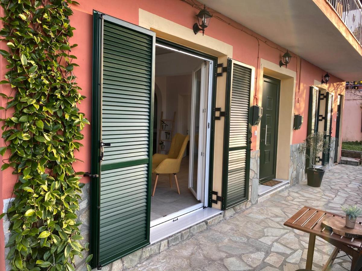 Coralli Pentati 2 "Dimitris Apartments" 外观 照片